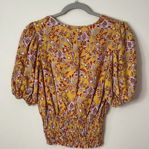 Cupcakes And Cashmere Smocked Floral Blouson Top NWT Size XS
